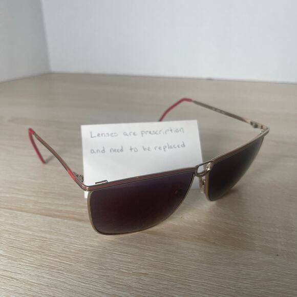 Vintage Gucci GG2204 16A Eyeglasses Sunglasses Gold FRAMES ONLY Made in Italy - Picture 1 of 10